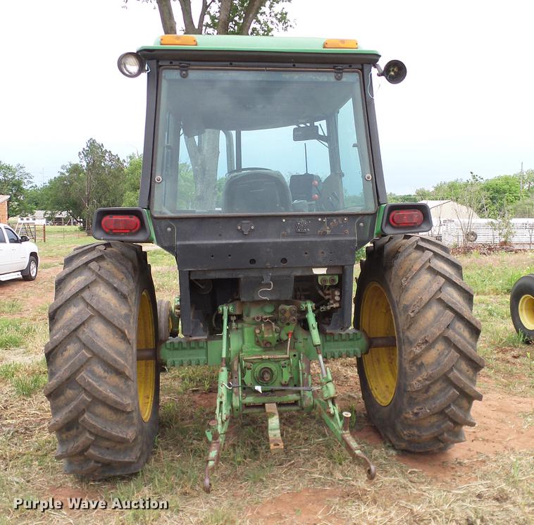image for item DD8180 1990 John Deere 2355 tractor