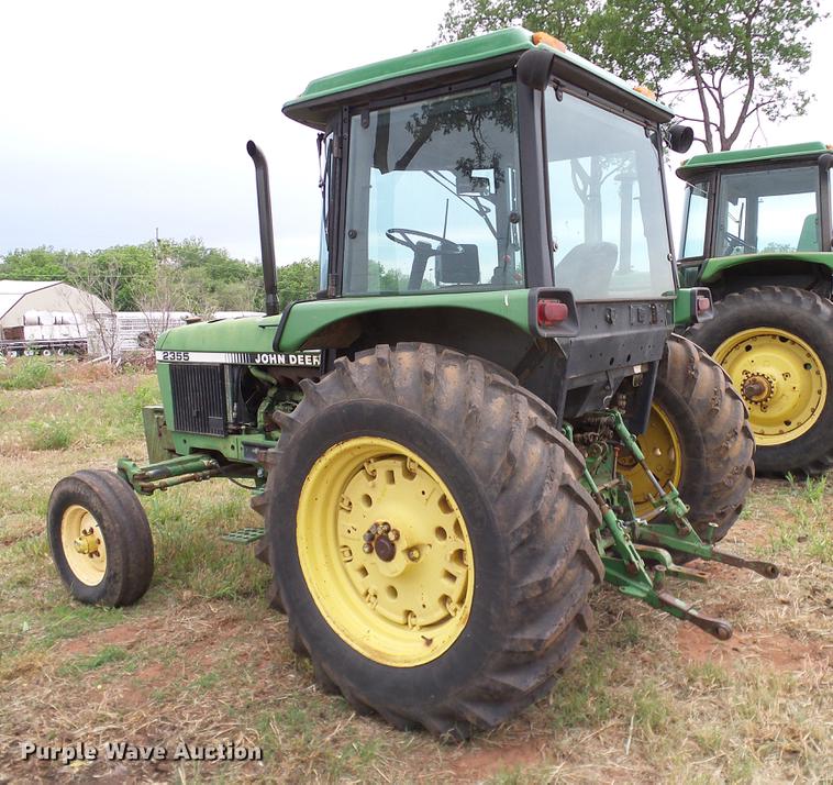 image for item DD8180 1990 John Deere 2355 tractor