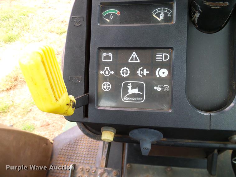 image for item DD8180 1990 John Deere 2355 tractor