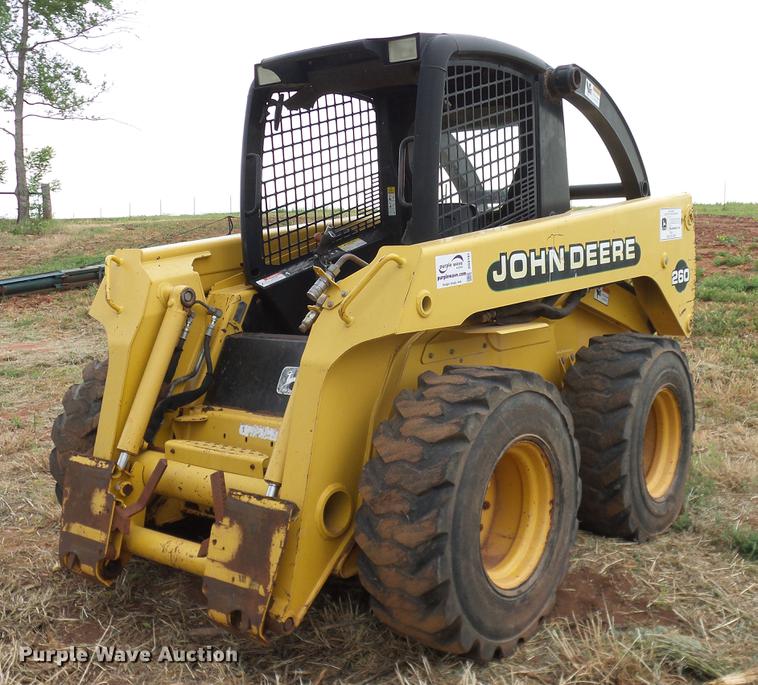 image for item DD8181 2000 John Deere 260 skid steer
