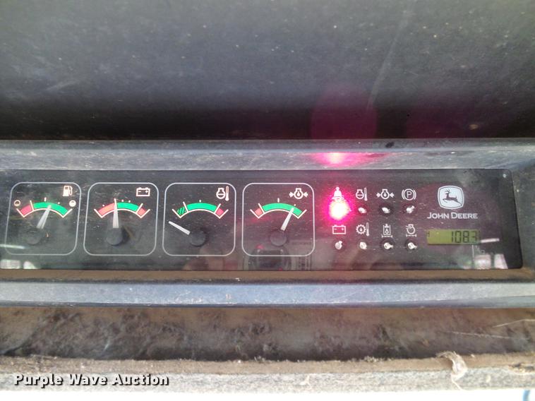 image for item DD8181 2000 John Deere 260 skid steer