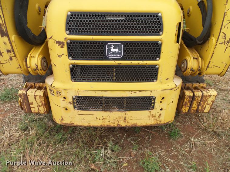 image for item DD8181 2000 John Deere 260 skid steer