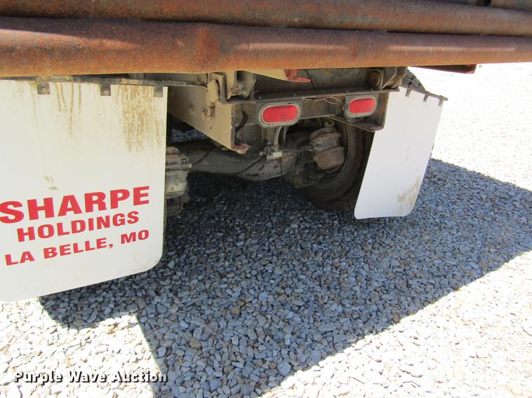 image for item DD8487 1993 Mack MR688S silage truck