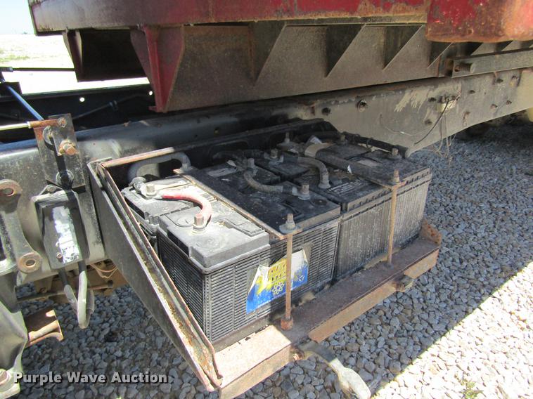 image for item DD8487 1993 Mack MR688S silage truck