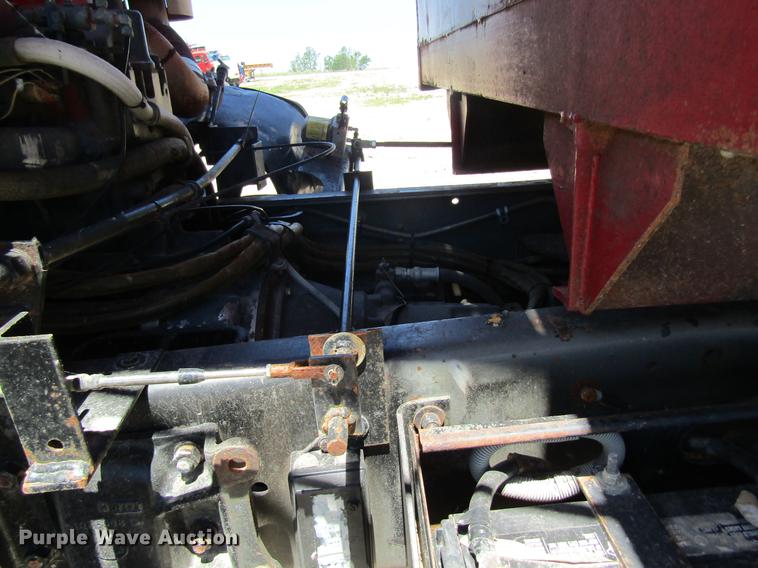 image for item DD8487 1993 Mack MR688S silage truck