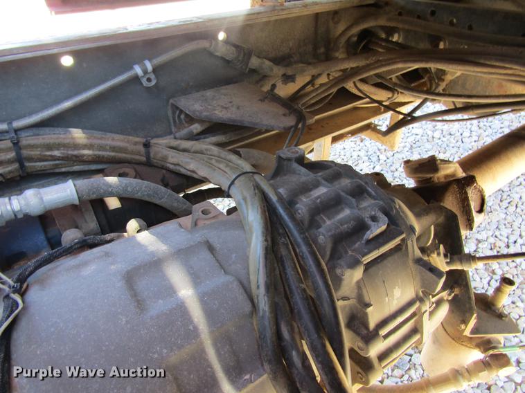 image for item DD8487 1993 Mack MR688S silage truck