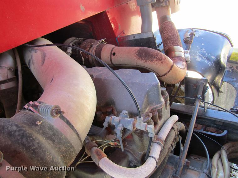 image for item DD8487 1993 Mack MR688S silage truck