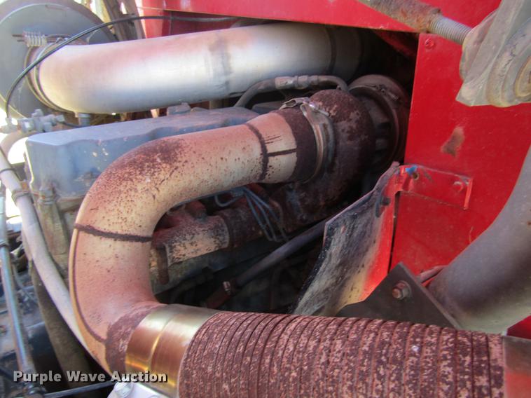 image for item DD8487 1993 Mack MR688S silage truck