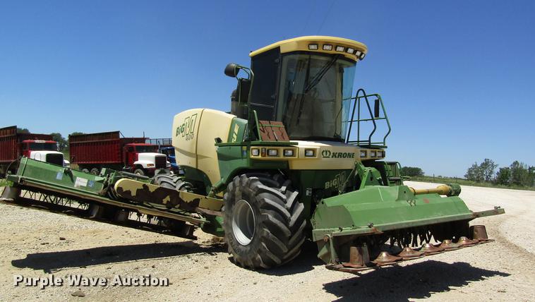 image for item DD8488 2011 Krone Big M 400 windrower