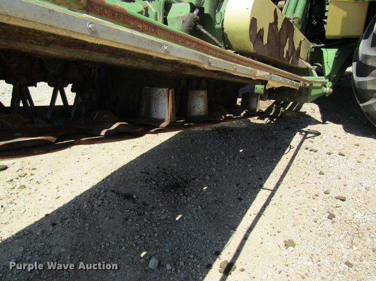 image for item DD8488 2011 Krone Big M 400 windrower