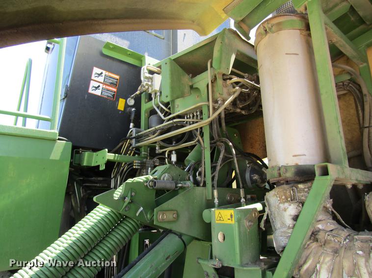image for item DD8488 2011 Krone Big M 400 windrower