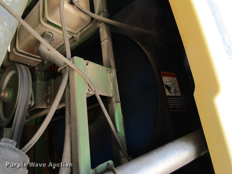 image for item DD8488 2011 Krone Big M 400 windrower