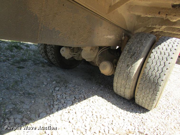 image for item DD8492 1979 Ford silage truck