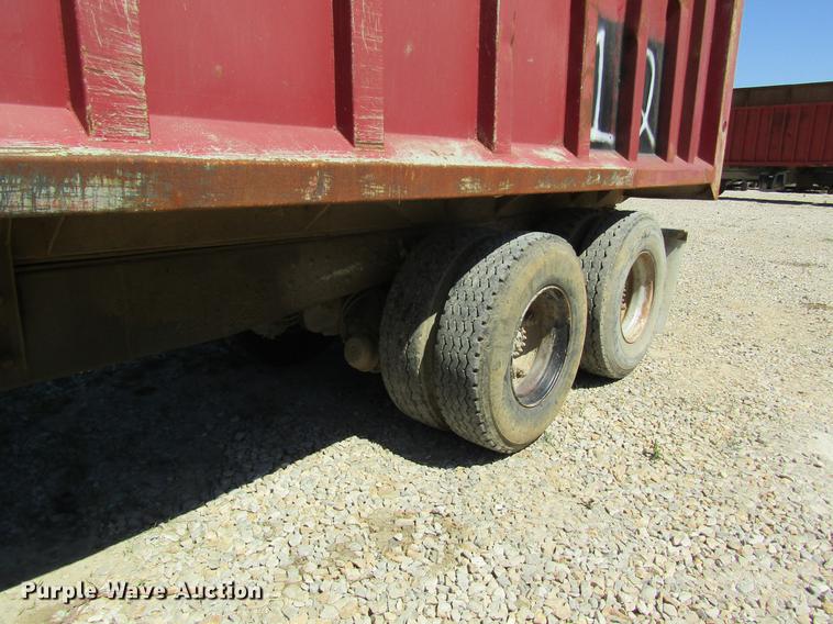 image for item DD8492 1979 Ford silage truck