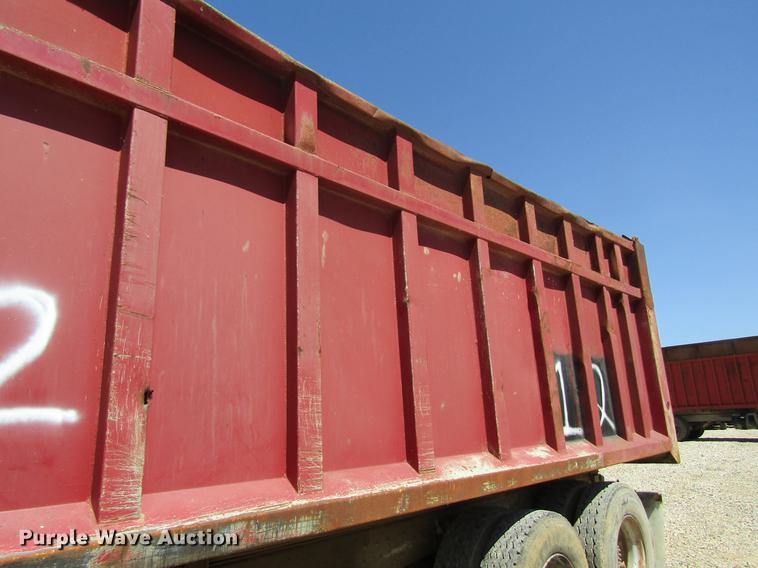image for item DD8492 1979 Ford silage truck