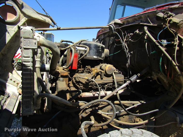 image for item DD8492 1979 Ford silage truck