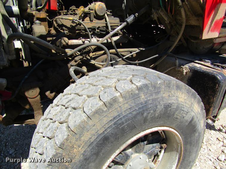 image for item DD8492 1979 Ford silage truck