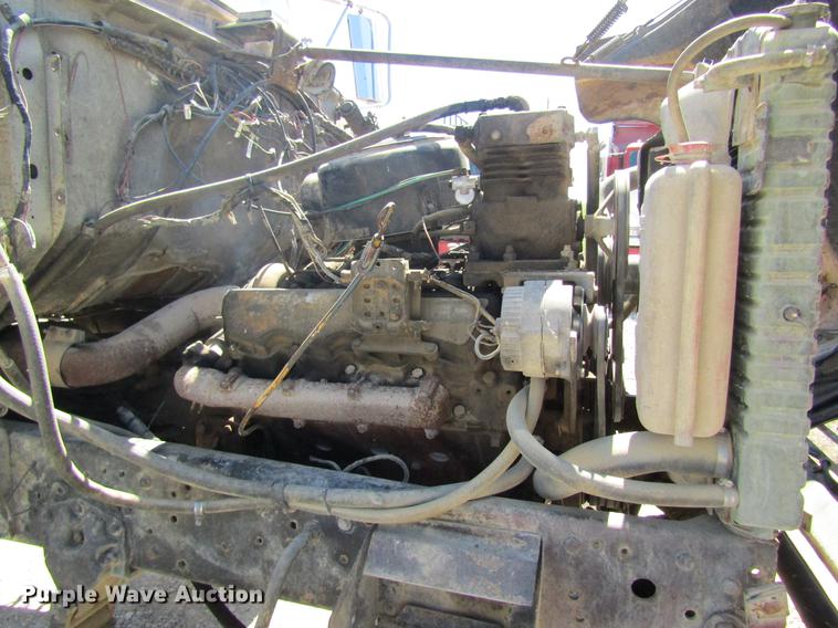 image for item DD8492 1979 Ford silage truck