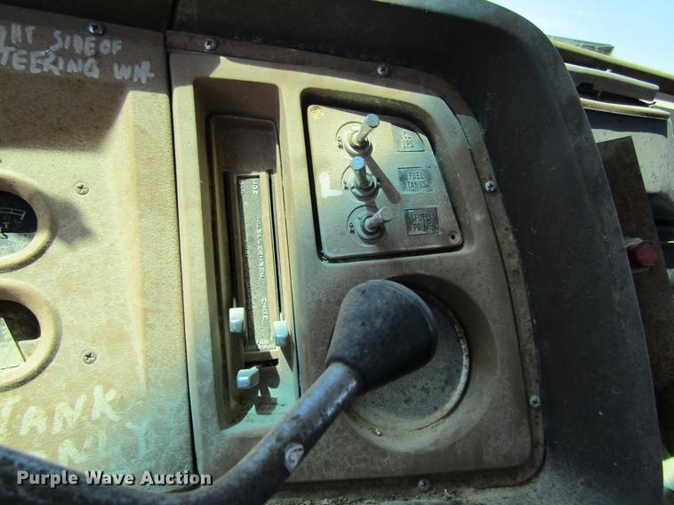 image for item DD8492 1979 Ford silage truck