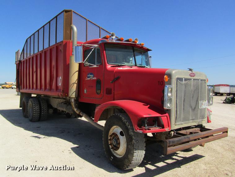 image for item DD8493 1991 Peterbilt 375 silage truck