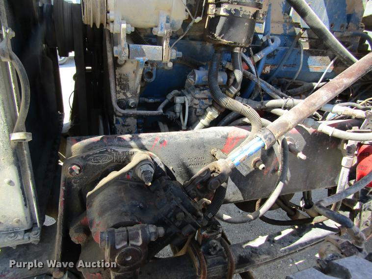 image for item DD8493 1991 Peterbilt 375 silage truck