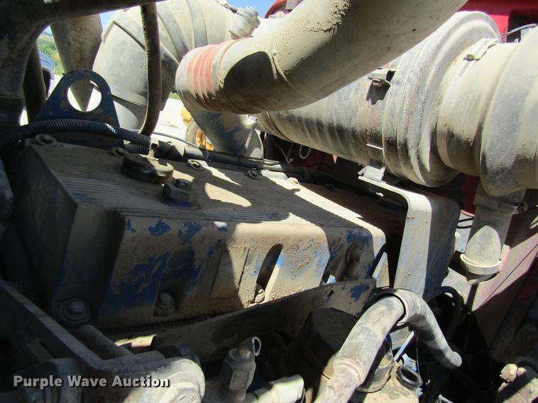 image for item DD8493 1991 Peterbilt 375 silage truck