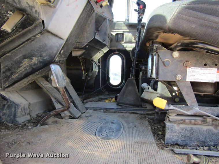 image for item DD8493 1991 Peterbilt 375 silage truck