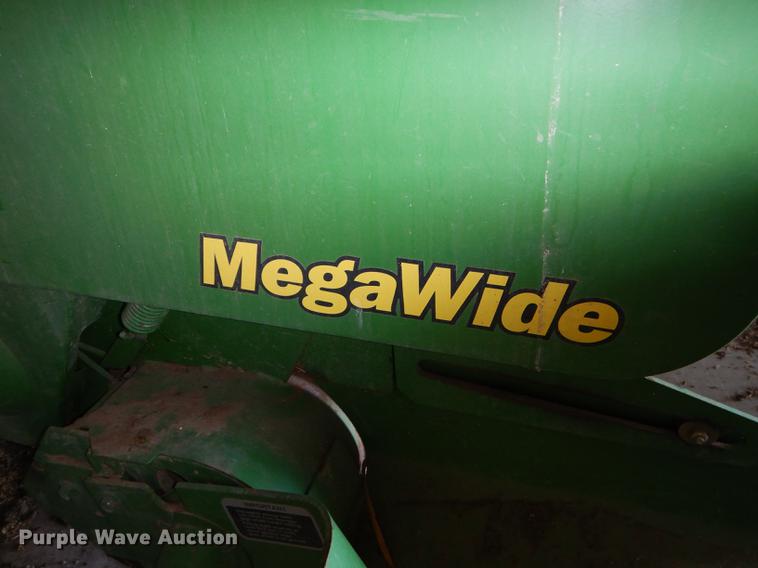 image for item DE1796 2003 John Deere 567 Mega Wide round baler