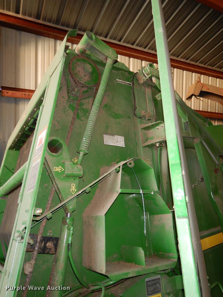 image for item DE1796 2003 John Deere 567 Mega Wide round baler
