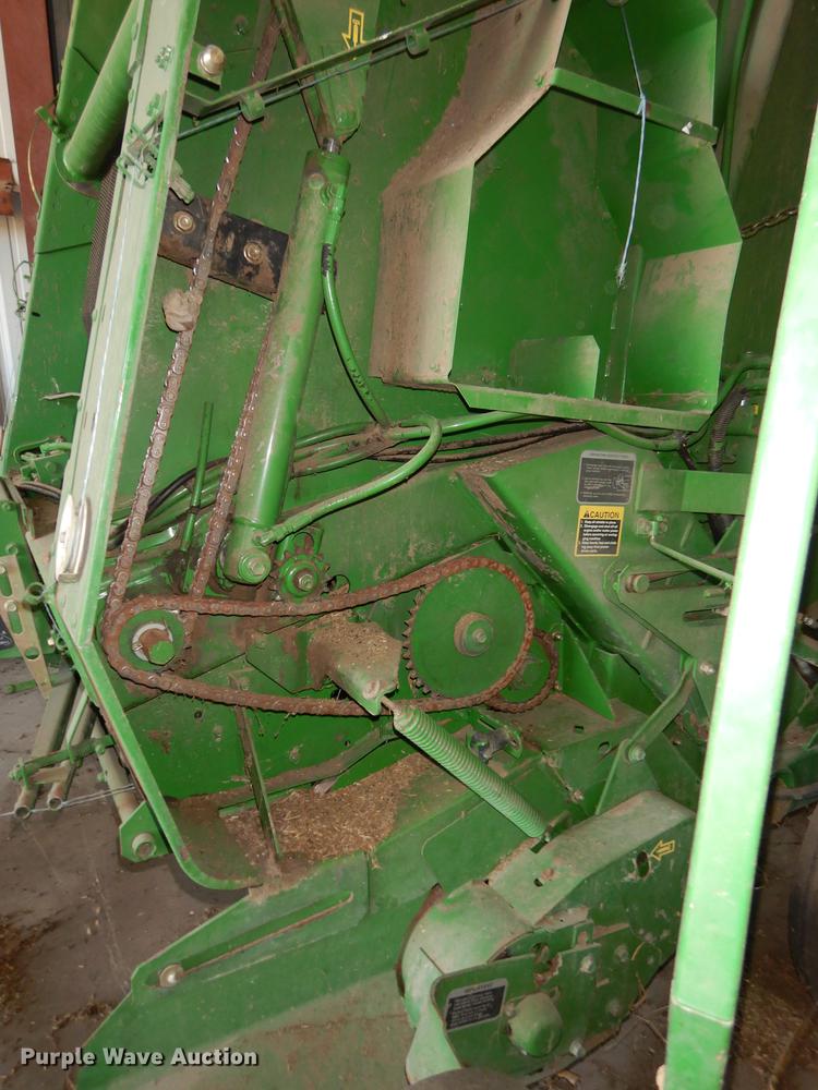 image for item DE1796 2003 John Deere 567 Mega Wide round baler