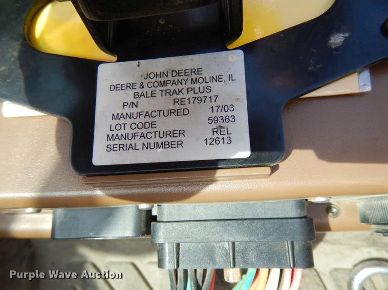 image for item DE1796 2003 John Deere 567 Mega Wide round baler