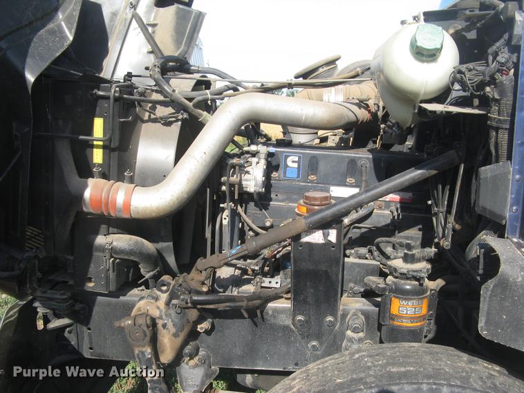 image for item DE2949 1994 White Gmc WG semi truck