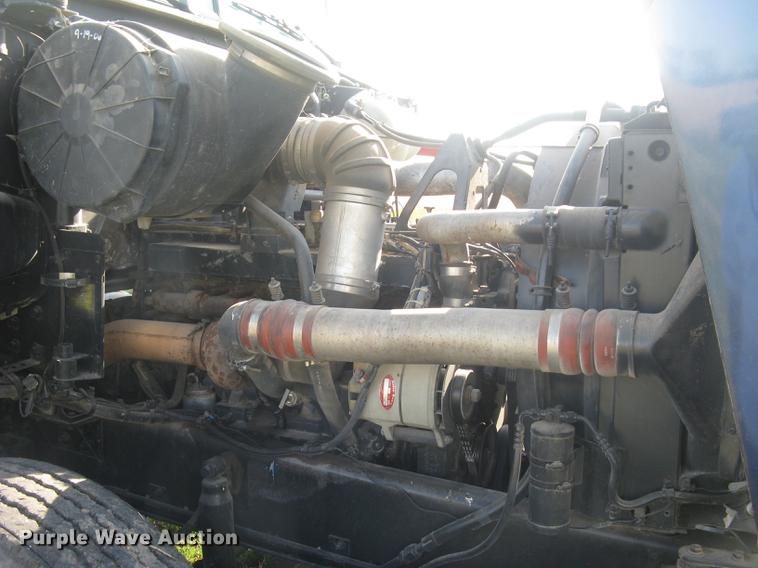 image for item DE2949 1994 White Gmc WG semi truck