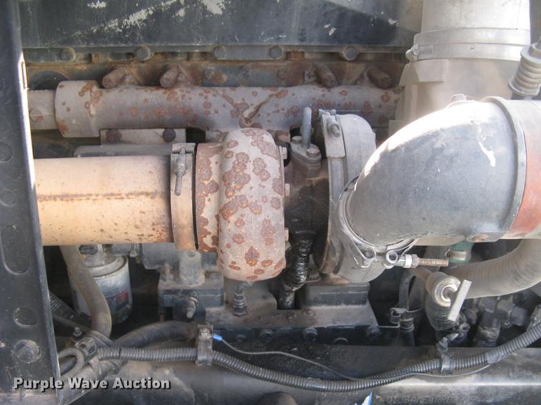 image for item DE2949 1994 White Gmc WG semi truck