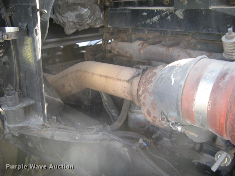 image for item DE2949 1994 White Gmc WG semi truck