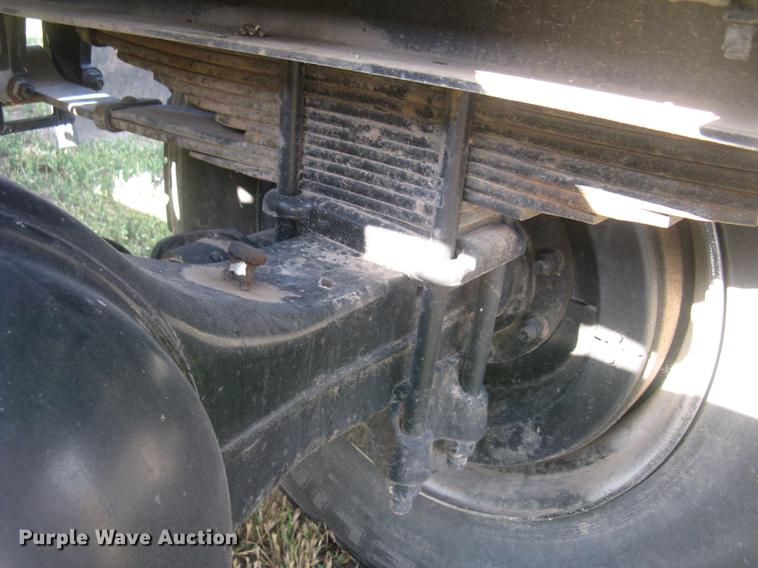 image for item DE2949 1994 White Gmc WG semi truck