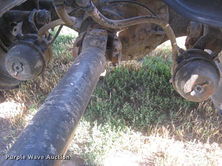 image for item DE2949 1994 White Gmc WG semi truck