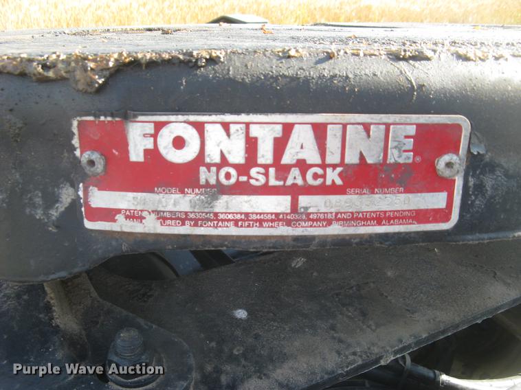 image for item DE2949 1994 White Gmc WG semi truck