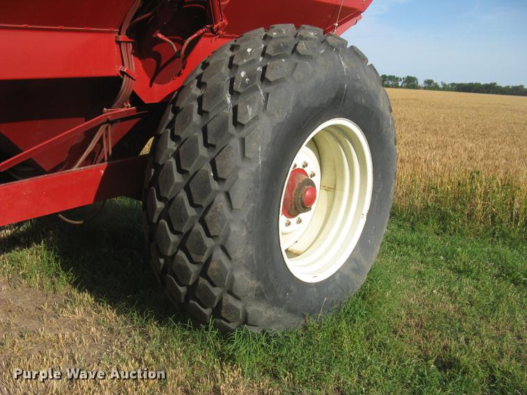 image for item DE2950 Unverferth GC625 grain cart