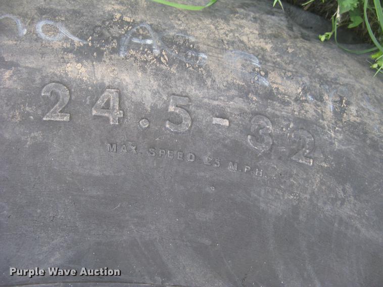 image for item DE2950 Unverferth GC625 grain cart