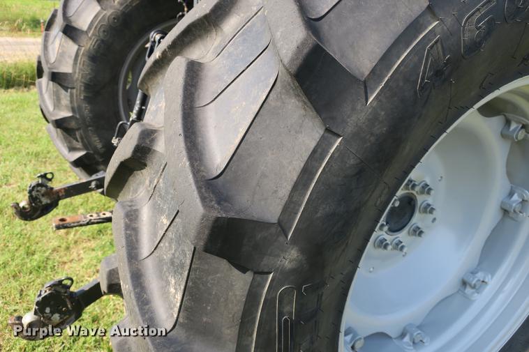 image for item DE3728 2005 Deutz Fahr Agrofarm 100 MFWD tractor