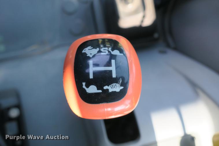 image for item DE3728 2005 Deutz Fahr Agrofarm 100 MFWD tractor