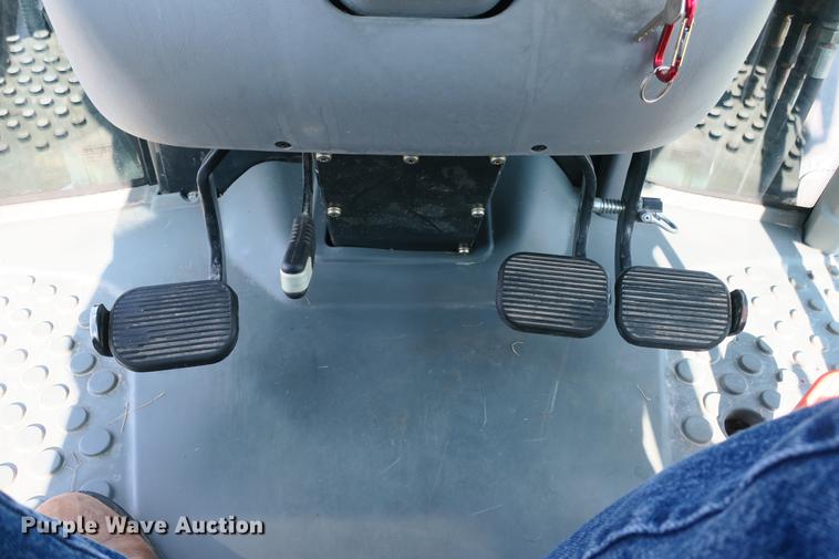 image for item DE3728 2005 Deutz Fahr Agrofarm 100 MFWD tractor