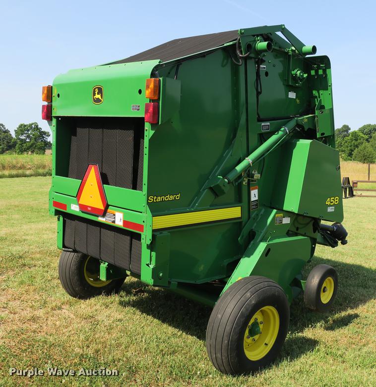 image for item DE3731 2009 John Deere 458 round baler