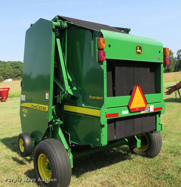 image for item DE3731 2009 John Deere 458 round baler
