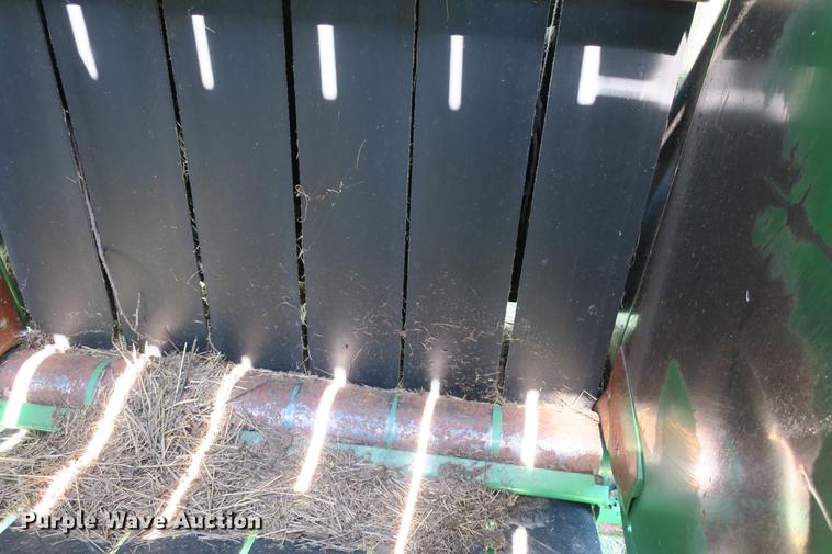 image for item DE3731 2009 John Deere 458 round baler