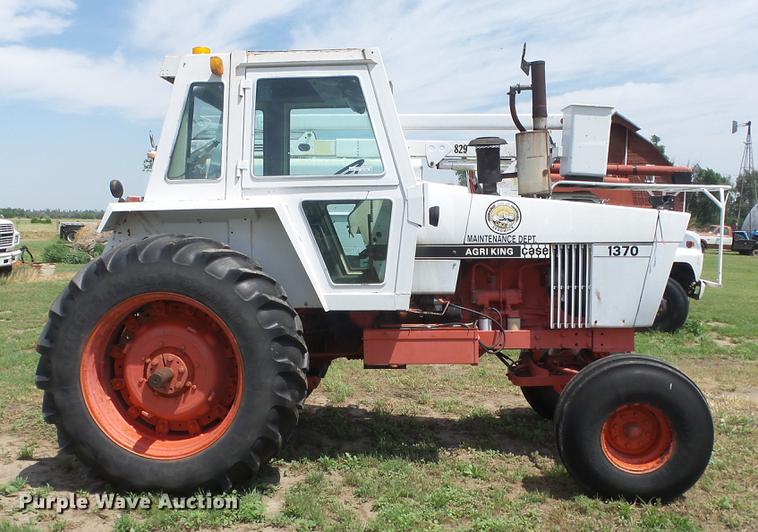image for item DE7118 Case 1370 Agri-King tractor