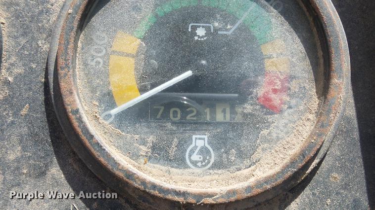 image for item DE7118 Case 1370 Agri-King tractor