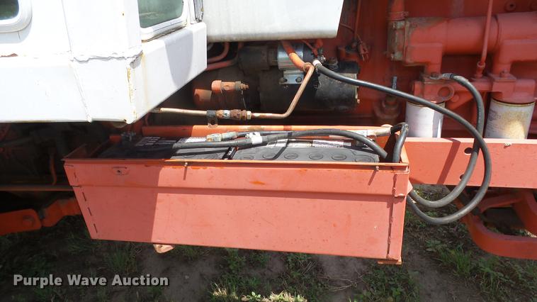 image for item DE7118 Case 1370 Agri-King tractor