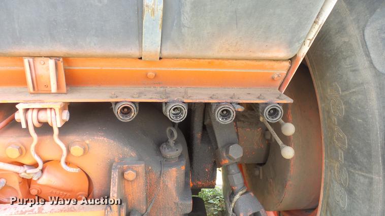 image for item DE7118 Case 1370 Agri-King tractor